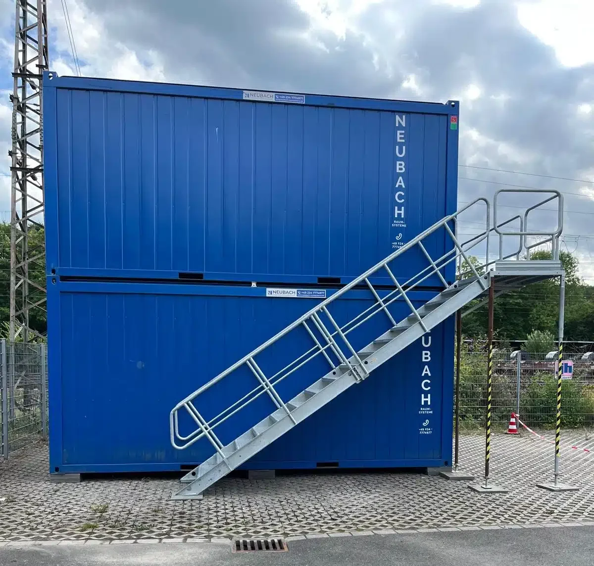 Duo-Anlage 20 Fuß von Neubach als Bürocontainer bei Hubert Bau in Bochum